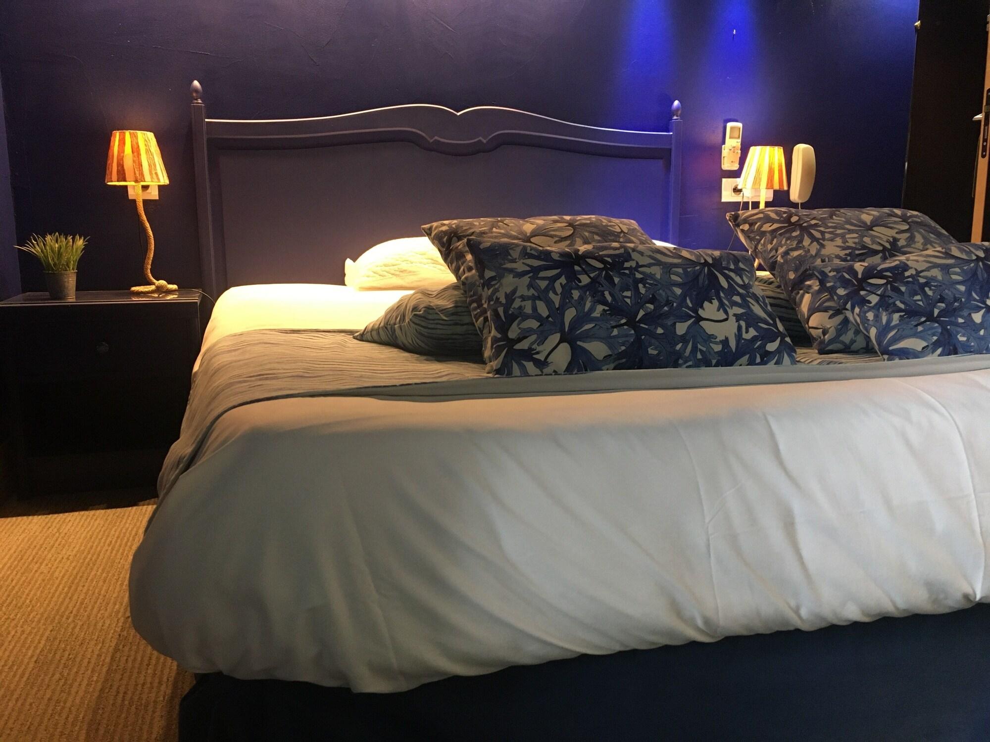 Hotel Logis Le Glacier 3*