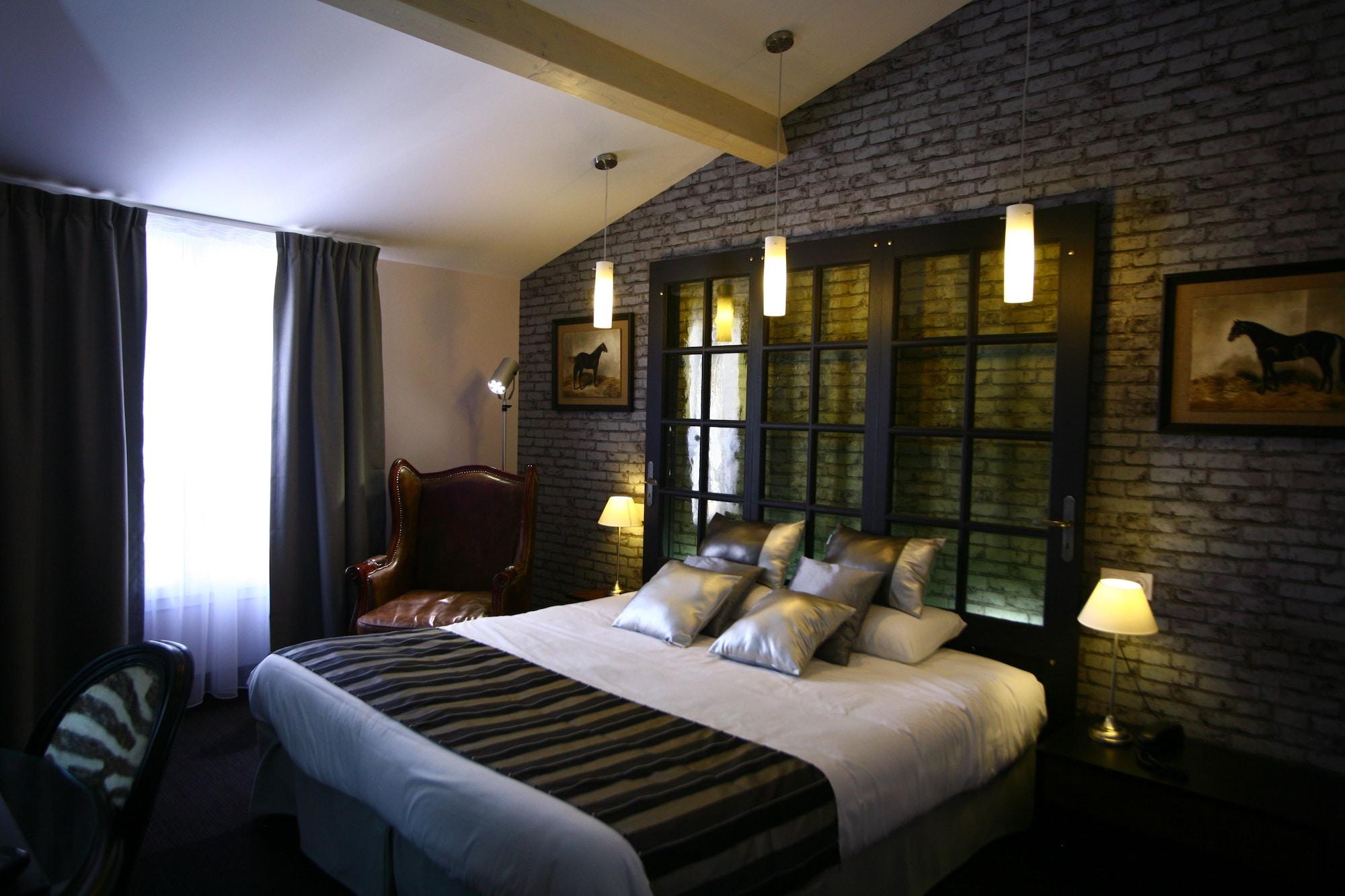 Logis Le Glacier 3*