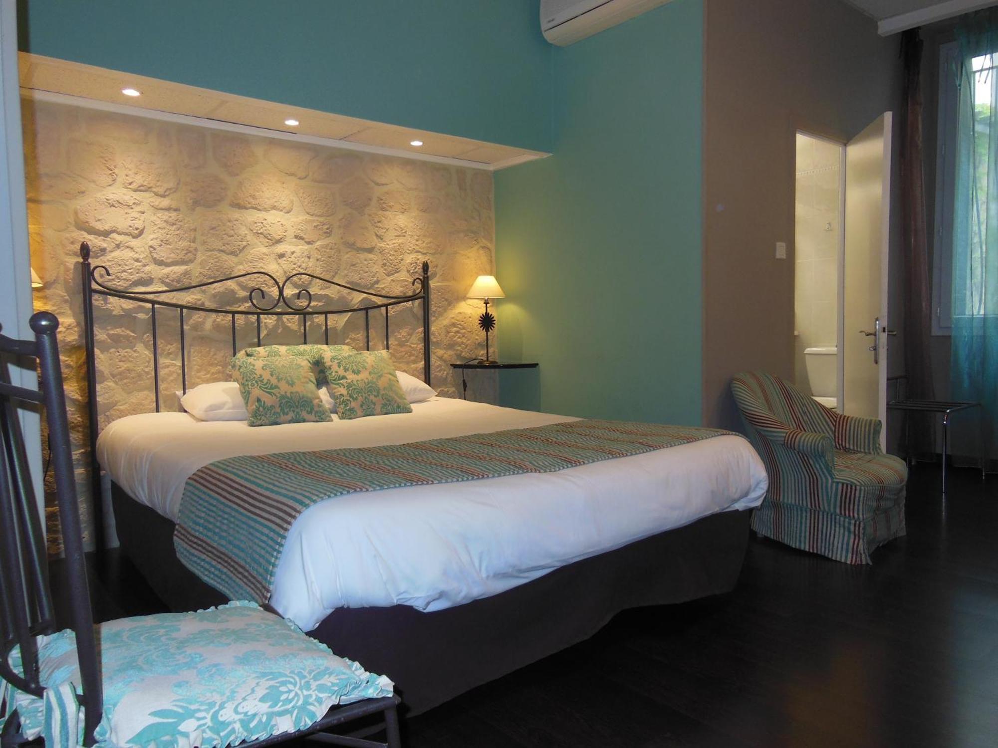 Hotel Logis Le Glacier Orange (Vaucluse)