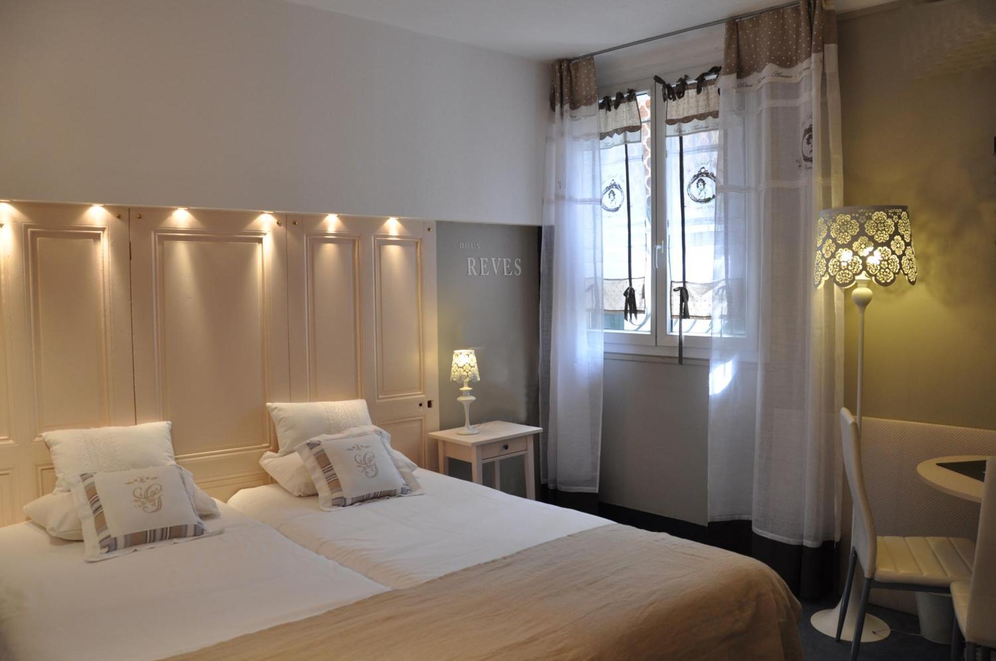 Hotel Logis Le Glacier 3*