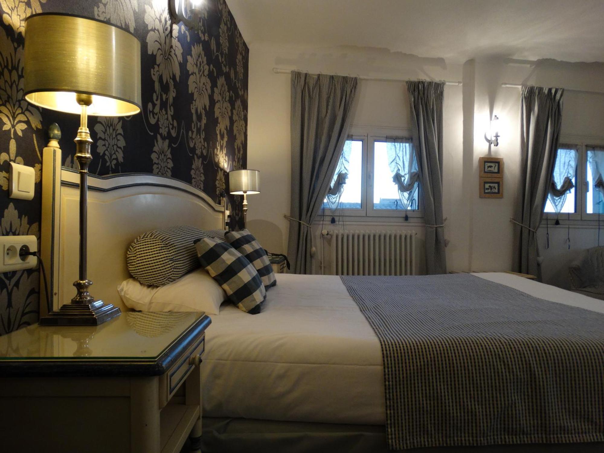Hotel Logis Le Glacier Orange (Vaucluse)